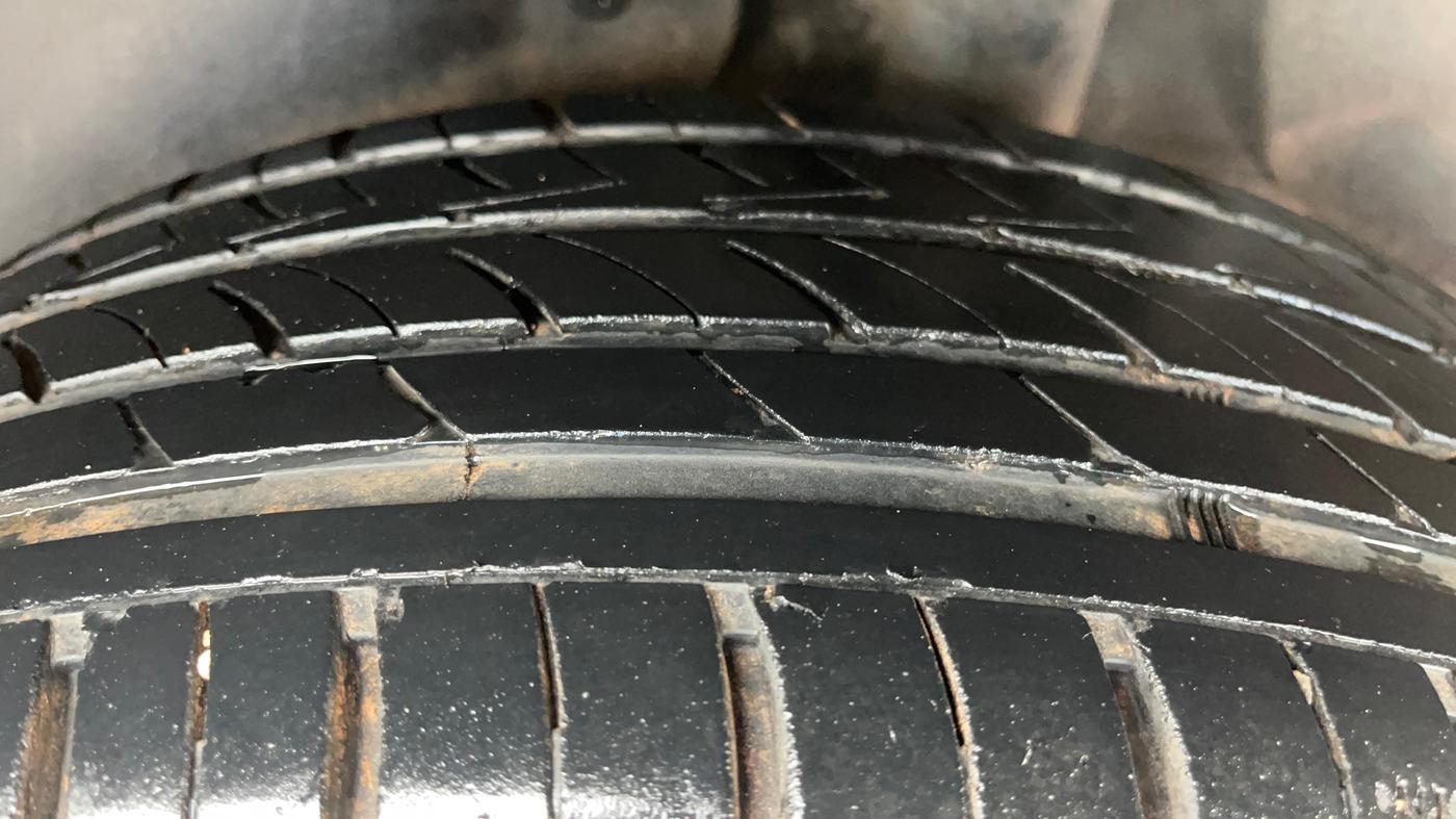 2018 Hyundai Creta E PLUS 1.6 PETROL, Petrol, Manual, 1,43,132 km, Left Rear Tyre Tread