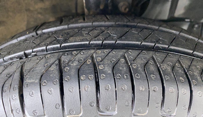 2021 Maruti New Wagon-R LXI CNG 1.0 L, CNG, Manual, 36,344 km, Right Front Tyre Tread