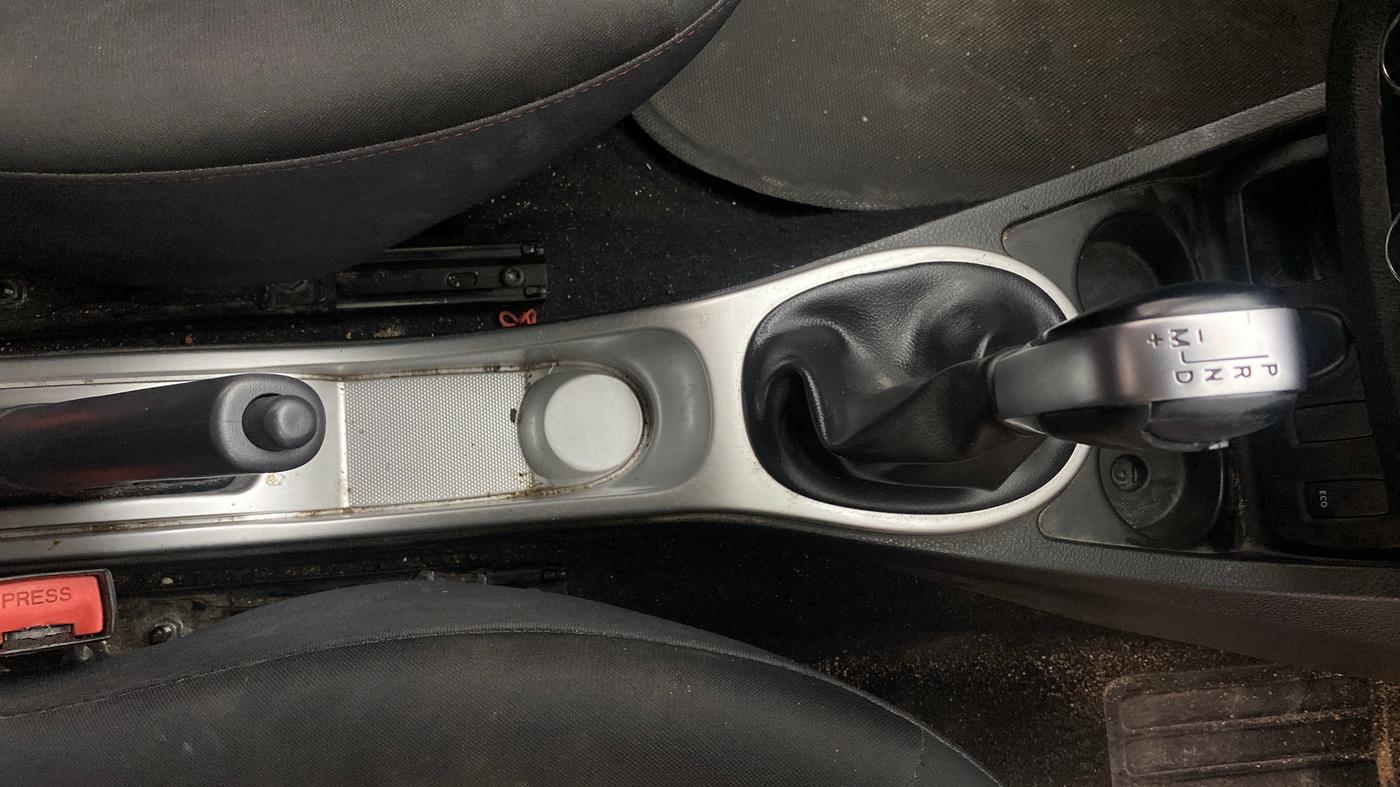 2018 Renault Duster RXS CVT, Petrol, Automatic, 1,41,126 km, Gear Lever