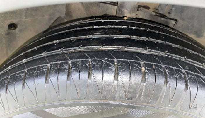 2021 Tata NEXON XM PETROL, Petrol, Manual, 73,920 km, Right Front Tyre Tread