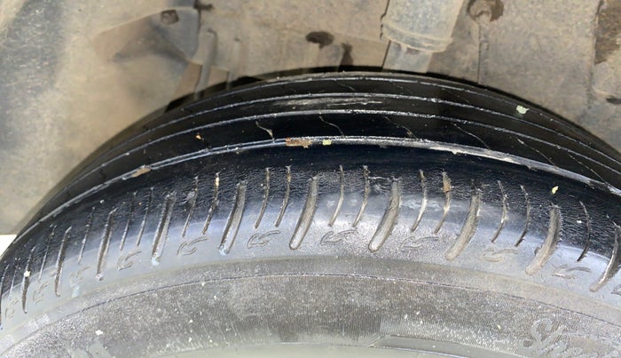 2021 Tata NEXON XM PETROL, Petrol, Manual, 73,920 km, Right Rear Tyre Tread