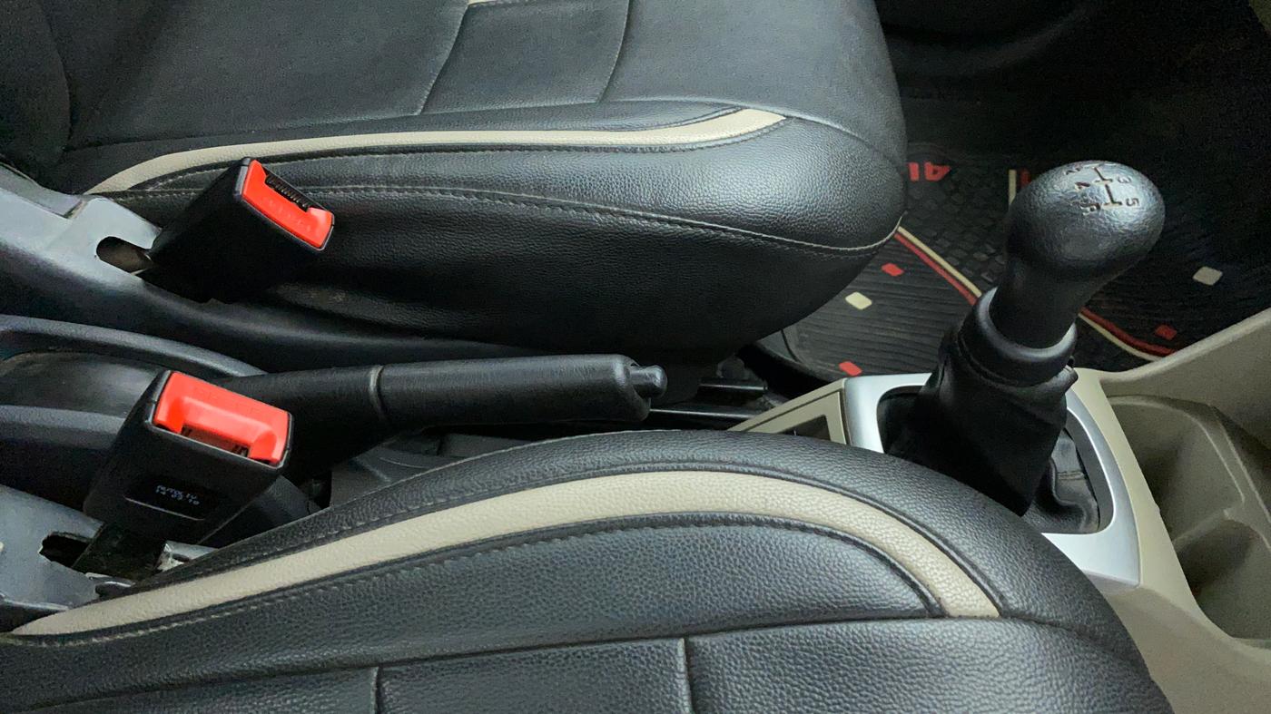 2018 Maruti Alto K10 VXI P, Petrol, Manual, 30,462 km, Gear Lever