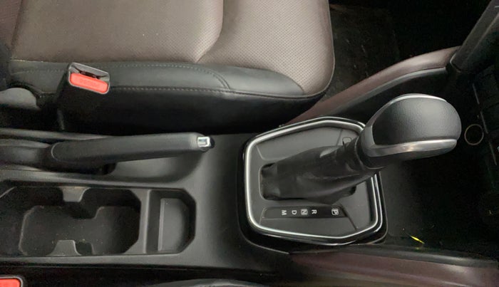 2022 Maruti Grand Vitara ALPHA SMART HYBRID AT, Petrol, Automatic, 17,513 km, Gear Lever