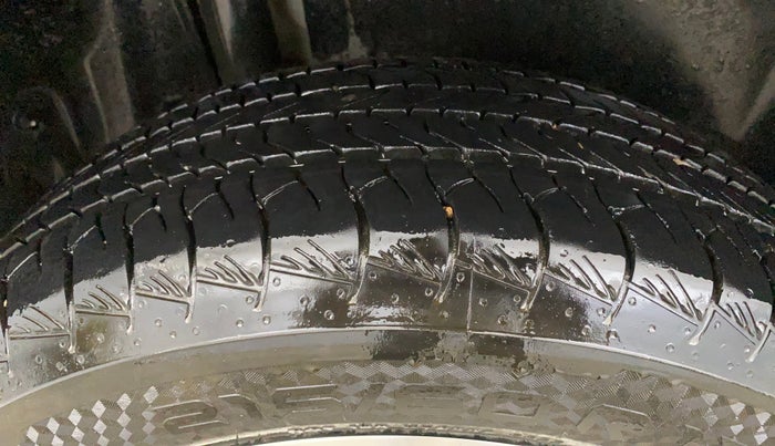 2022 Maruti Grand Vitara ALPHA SMART HYBRID AT, Petrol, Automatic, 17,513 km, Right Rear Tyre Tread