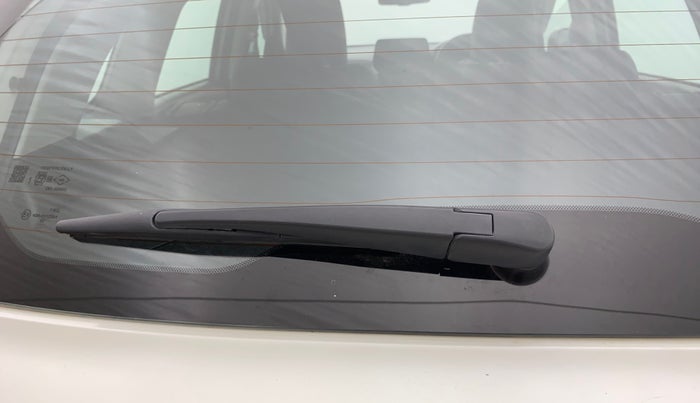 2022 Maruti Grand Vitara ALPHA SMART HYBRID AT, Petrol, Automatic, 17,513 km, Rear Wiper