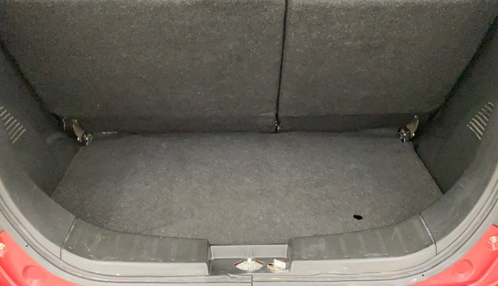 2016 Maruti Wagon R 1.0 VXI AMT, Petrol, Automatic, 26,315 km, Boot Inside