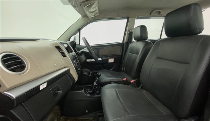 2015 Maruti Wagon R 1.0 LXI CNG, CNG, Manual, 89,604 km, Right Side Front Door Cabin