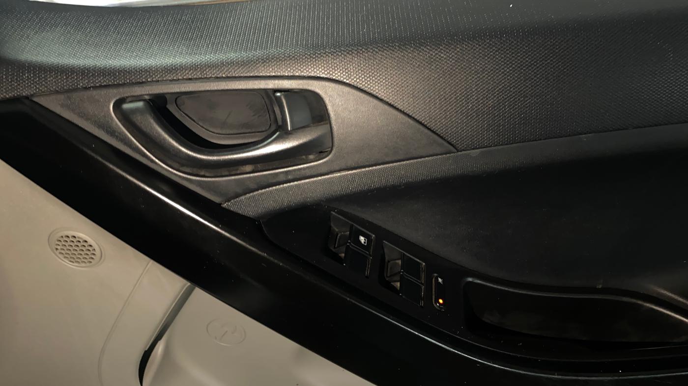 2019 Tata NEXON XM PETROL, Petrol, Manual, 45,338 km, Driver Side Door Panels Control