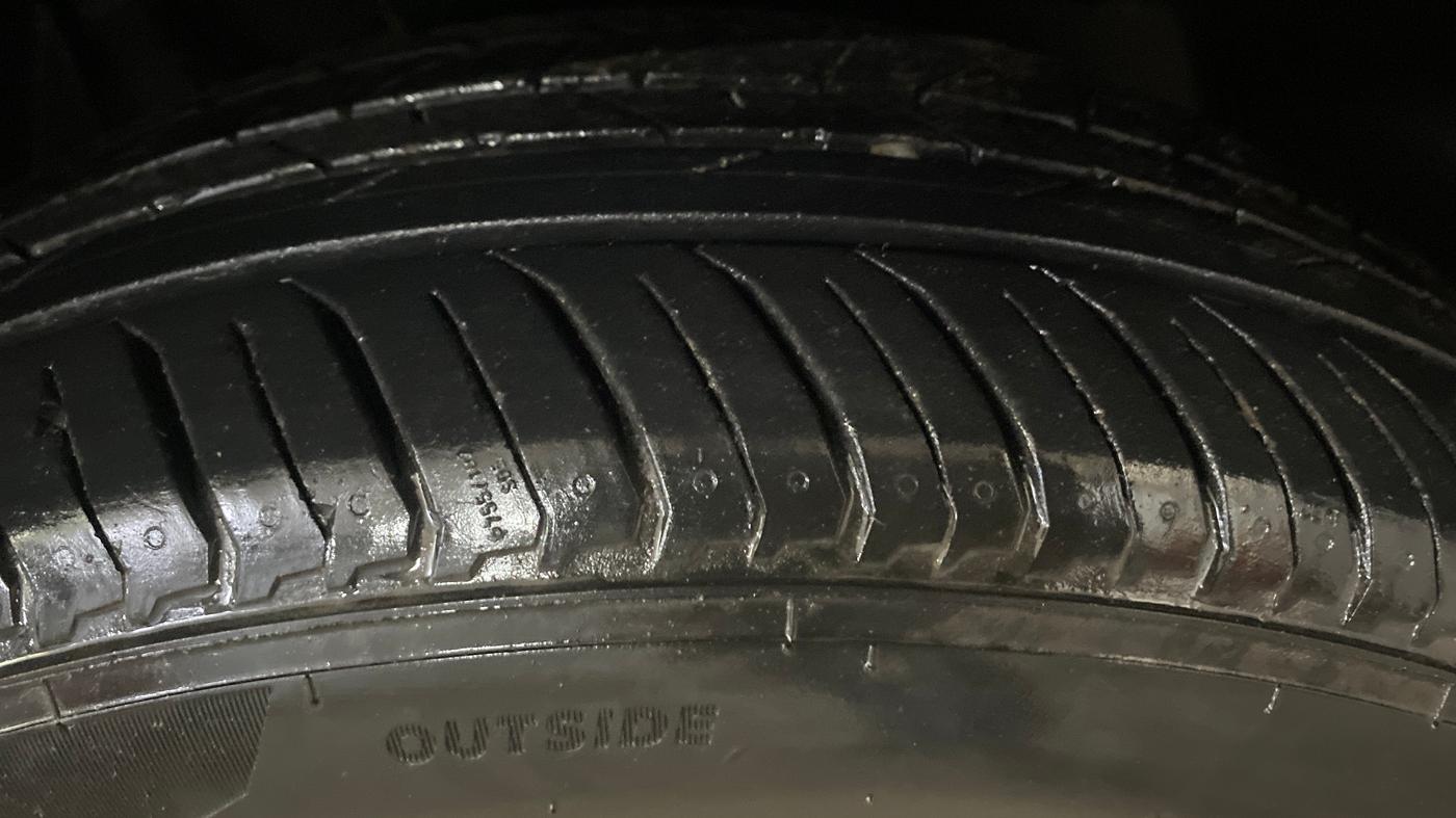 2019 Tata NEXON XM PETROL, Petrol, Manual, 45,338 km, Right Front Tyre Tread