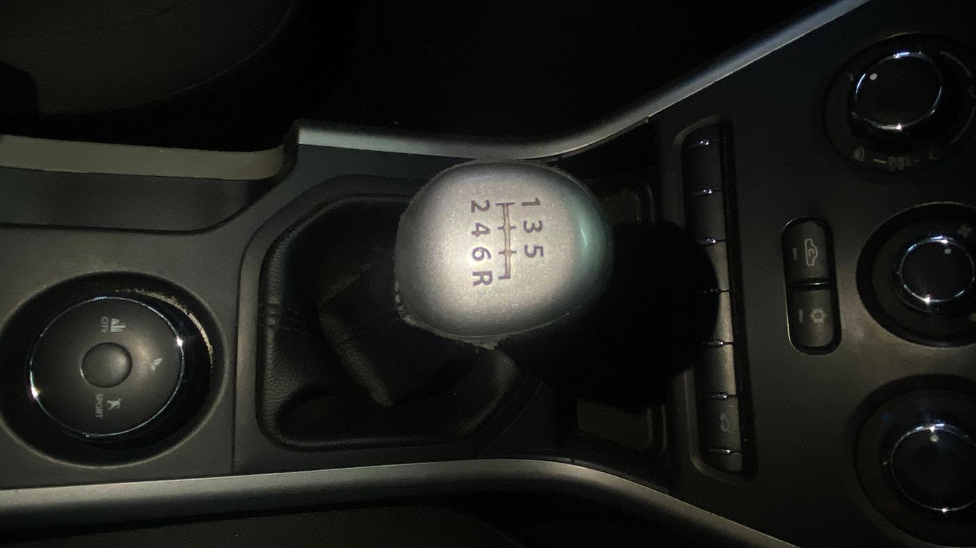 2019 Tata NEXON XM PETROL, Petrol, Manual, 45,338 km, Gear Lever