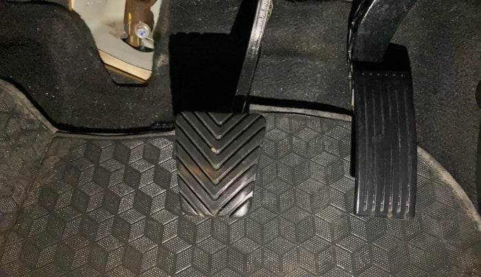 2021 KIA SONET HTX 1.0 IMT, Petrol, Manual, 52,761 km, Pedals