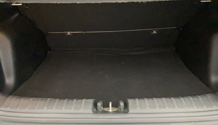 2021 KIA SONET HTX 1.0 IMT, Petrol, Manual, 52,761 km, Boot Inside