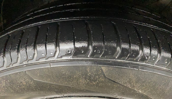 2021 KIA SONET HTX 1.0 IMT, Petrol, Manual, 52,761 km, Left Front Tyre Tread