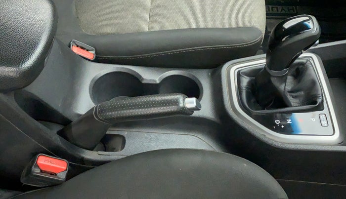 2016 Hyundai Creta SX PLUS AT 1.6 PETROL, Petrol, Automatic, 84,766 km, Gear Lever