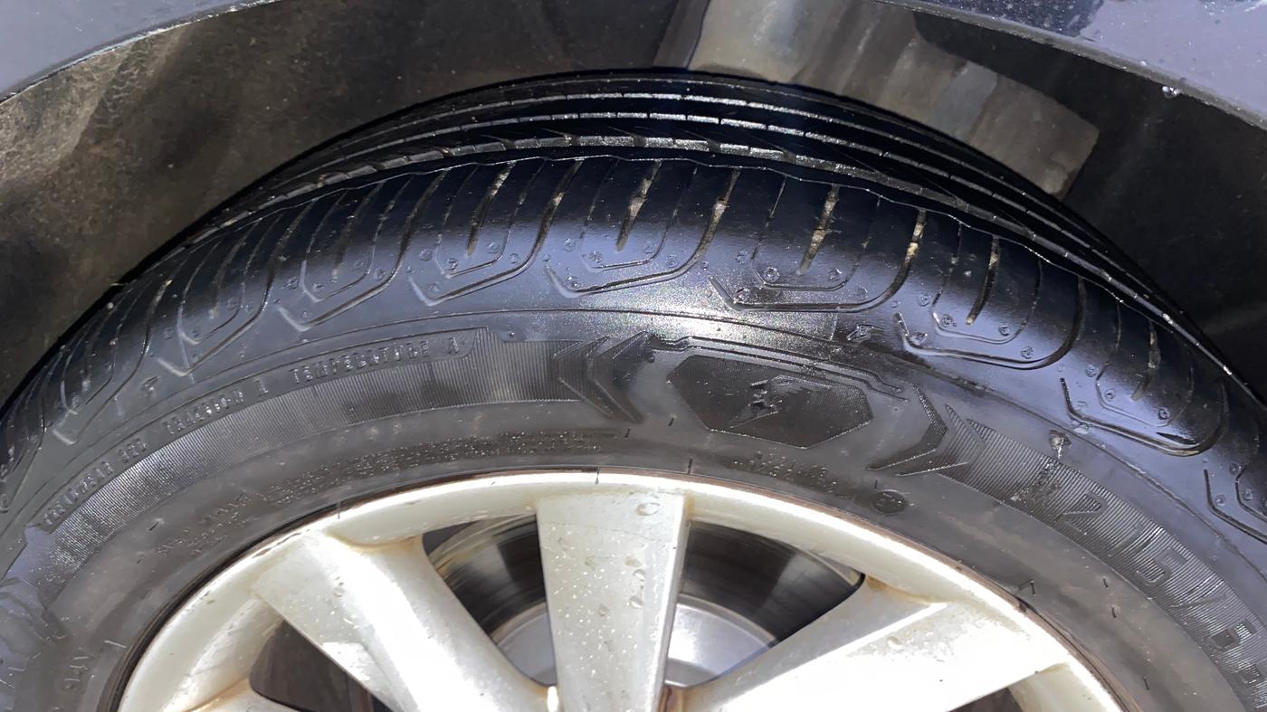 2018 Skoda Superb L&K 1.8 TSI AT, Petrol, Automatic, 67,518 km, Right Rear Tyre Tread