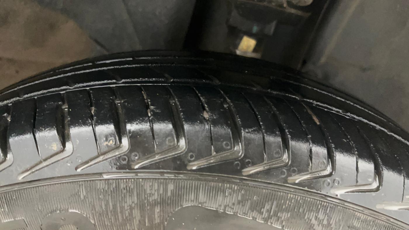 2016 Renault Kwid RXT 0.8, Petrol, Manual, 65,854 km, Right Front Tyre Tread