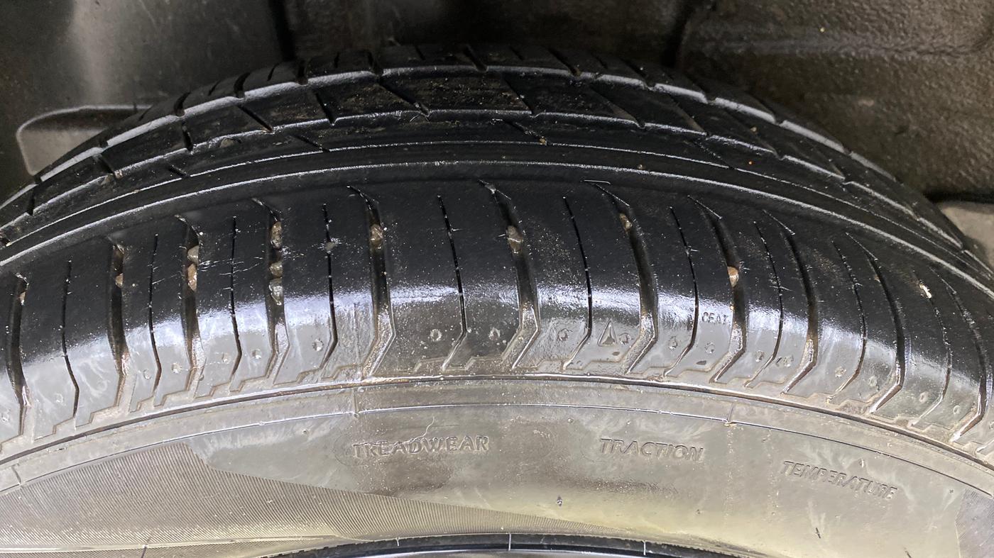 2022 Tata PUNCH ADVENTURE MT, Petrol, Manual, 9,426 km, Right Rear Tyre Tread