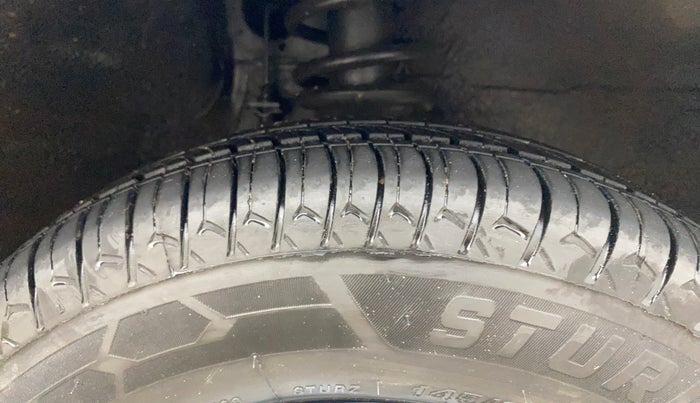 2014 Maruti Alto 800 LXI, Petrol, Manual, 53,420 km, Right Front Tyre Tread