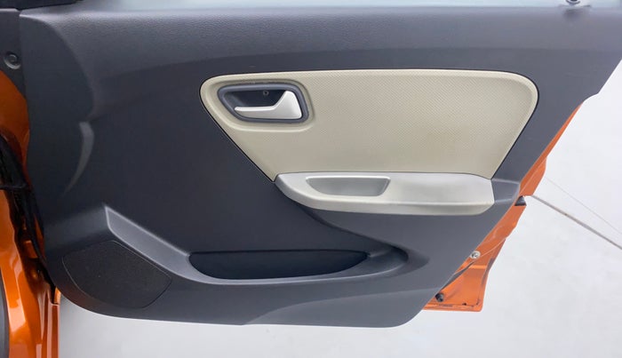 2014 Maruti Alto K10 VXI P, Petrol, Manual, 80,714 km, Driver Side Door Panels Controls