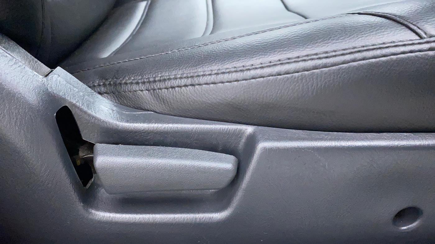 2014 Maruti Alto K10 VXI P, Petrol, Manual, 80,714 km, Driver Side Adjustment Panel