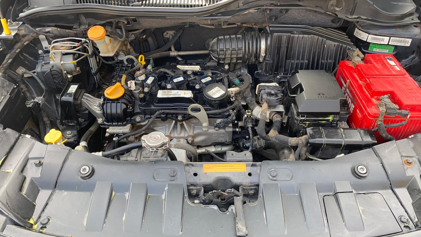 2021 Tata ALTROZ XZ PLUS PETROL DARK EDITION, Petrol, Manual, 40,079 km, Engine View