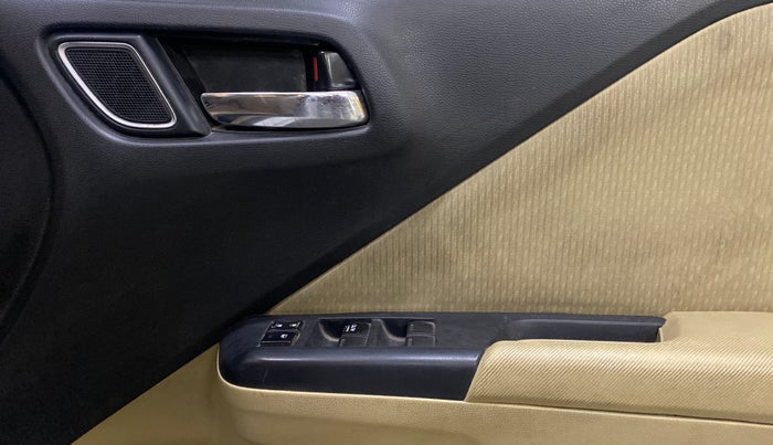 2019 Honda City 1.5L I-DTEC VX, Diesel, Manual, 1,49,966 km, Driver Side Door Panels Control