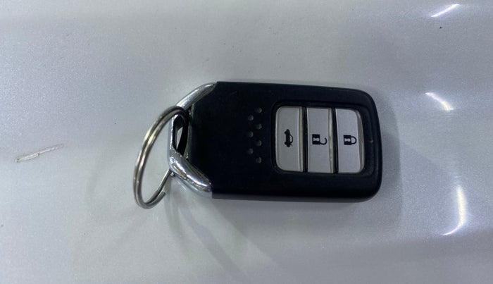 2019 Honda City 1.5L I-DTEC VX, Diesel, Manual, 1,49,966 km, Key Close Up