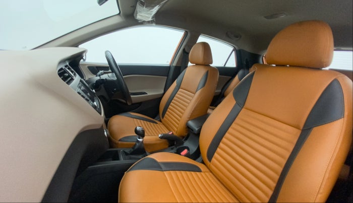 2018 Hyundai Elite i20 ASTA 1.2 (O), Petrol, Manual, 25,601 km, Right Side Front Door Cabin