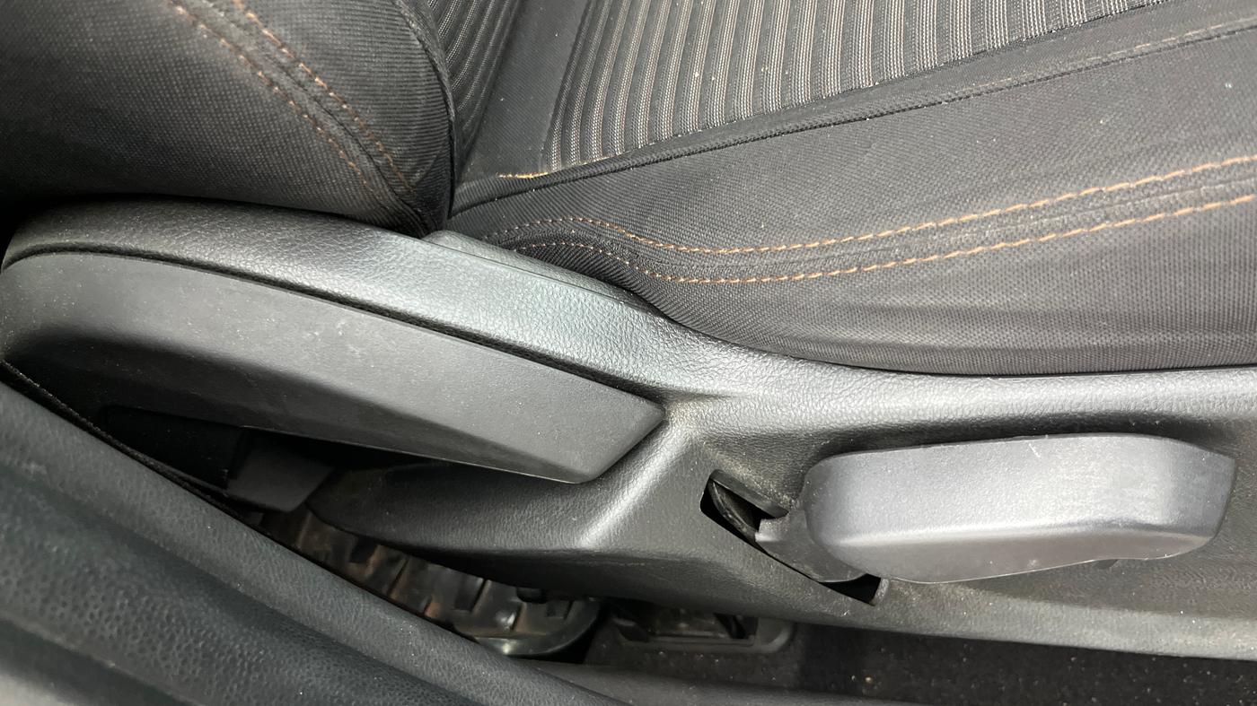 2021 Ford FREESTYLE TITANIUM PLUS 1.2 PETROL, Petrol, Manual, 34,527 km, Driver Side Adjustment Panel