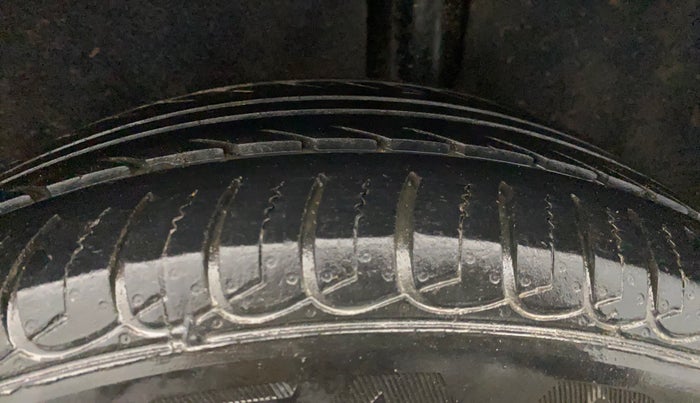 2021 Ford Ecosport TITANIUM 1.5L DIESEL, Diesel, Manual, 40,045 km, Left Rear Tyre Tread