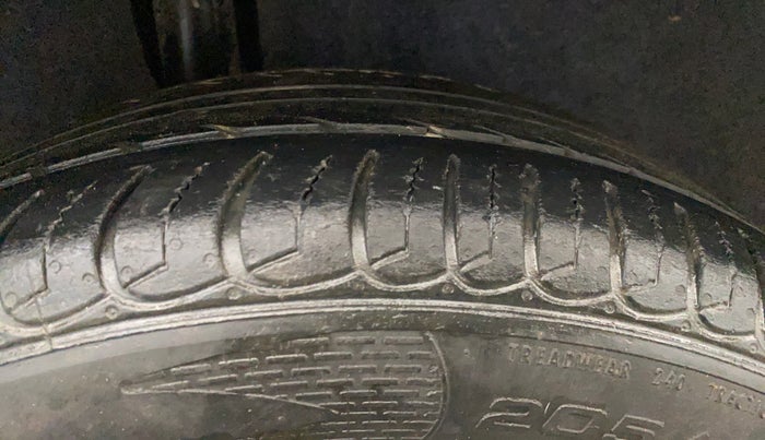 2021 Ford Ecosport TITANIUM 1.5L DIESEL, Diesel, Manual, 40,045 km, Right Rear Tyre Tread