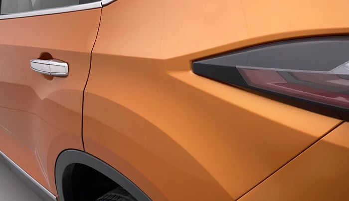 2019 Tata Harrier XZ 2.0L, Diesel, Manual, 61,269 km, Left quarter panel - Slightly dented