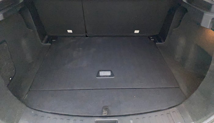 2019 Tata Harrier XZ 2.0L, Diesel, Manual, 61,269 km, Boot Inside