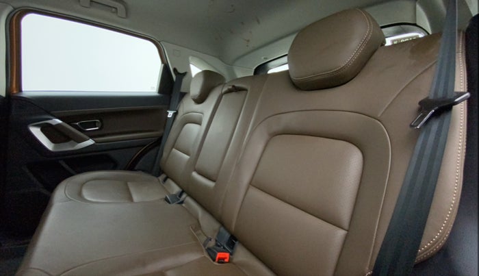 2019 Tata Harrier XZ 2.0L, Diesel, Manual, 61,269 km, Right Side Rear Door Cabin