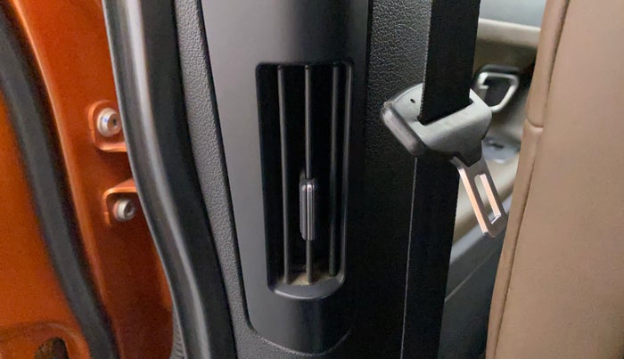 2019 Tata Harrier XZ 2.0L, Diesel, Manual, 61,269 km, Rear AC Vents