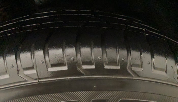 2018 Hyundai Creta SX AT 1.6 PETROL, Petrol, Automatic, 44,438 km, Left Front Tyre Tread