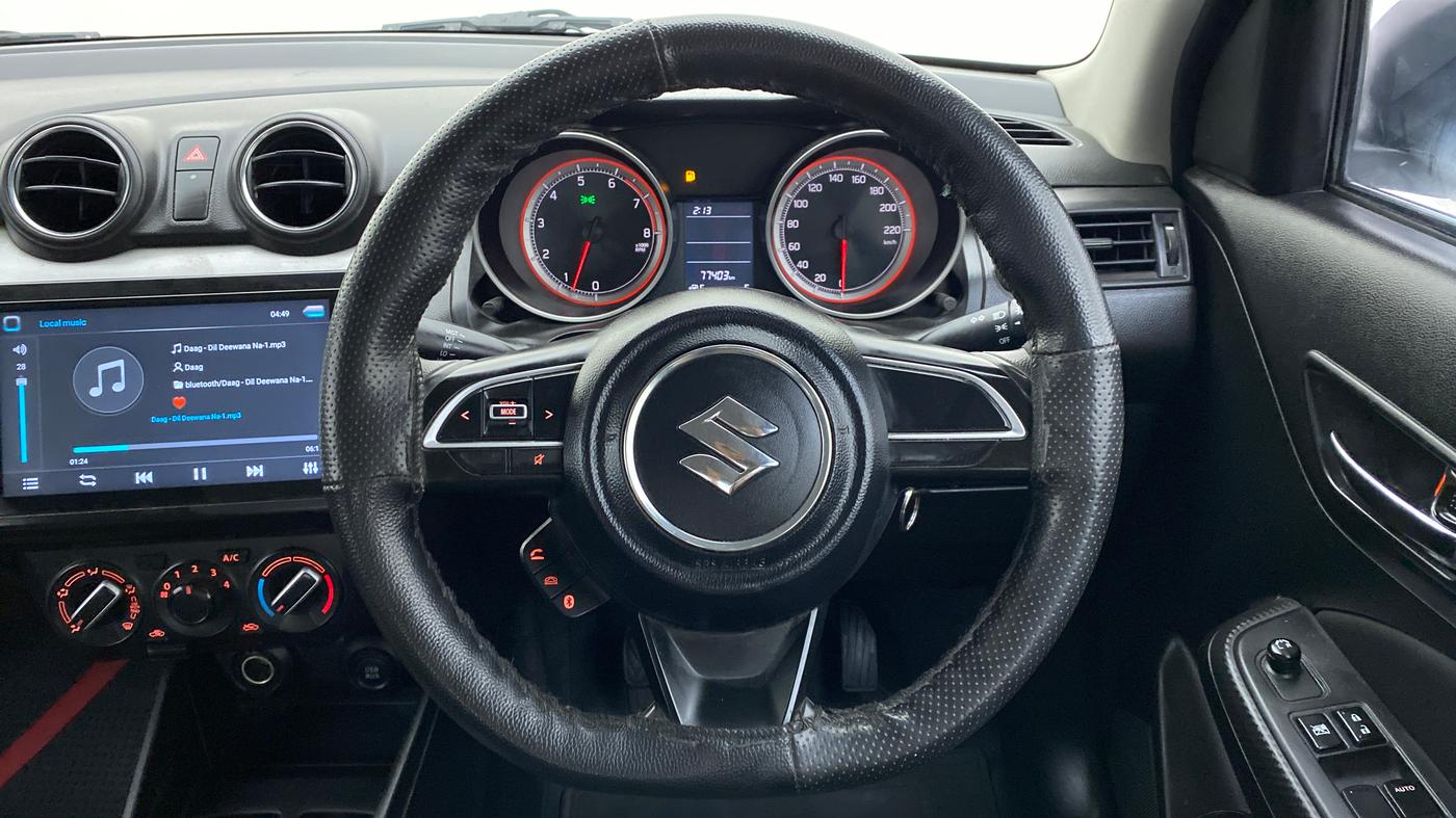 2020 Maruti Swift VXI D, Petrol, Manual, 77,414 km, Steering Wheel Close Up