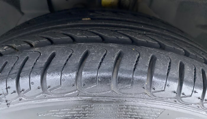 2018 Ford Ecosport 1.5 TITANIUM PLUS TI VCT AT, Petrol, Automatic, 44,010 km, Left Front Tyre Tread