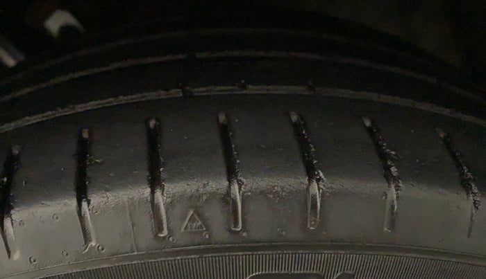 2019 Maruti Baleno ZETA CVT PETROL 1.2, Petrol, Automatic, 92,957 km, Left Front Tyre Tread