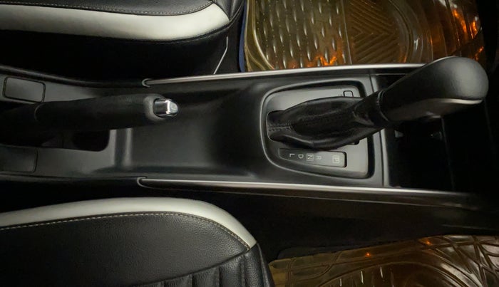 2019 Maruti Baleno ZETA CVT PETROL 1.2, Petrol, Automatic, 92,957 km, Gear Lever