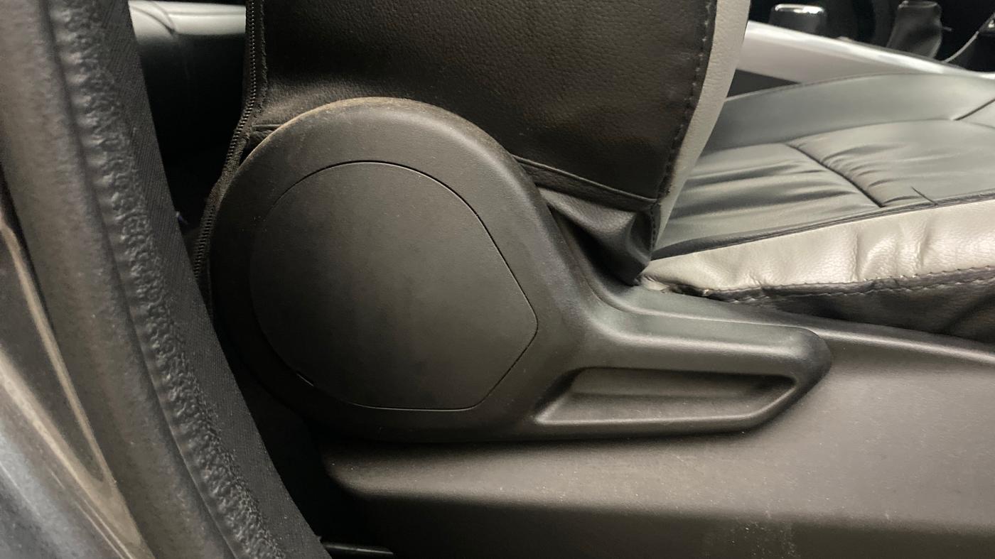 2022 Tata NEXON XM PETROL, Petrol, Manual, 31,075 km, Driver Side Adjustment Panel