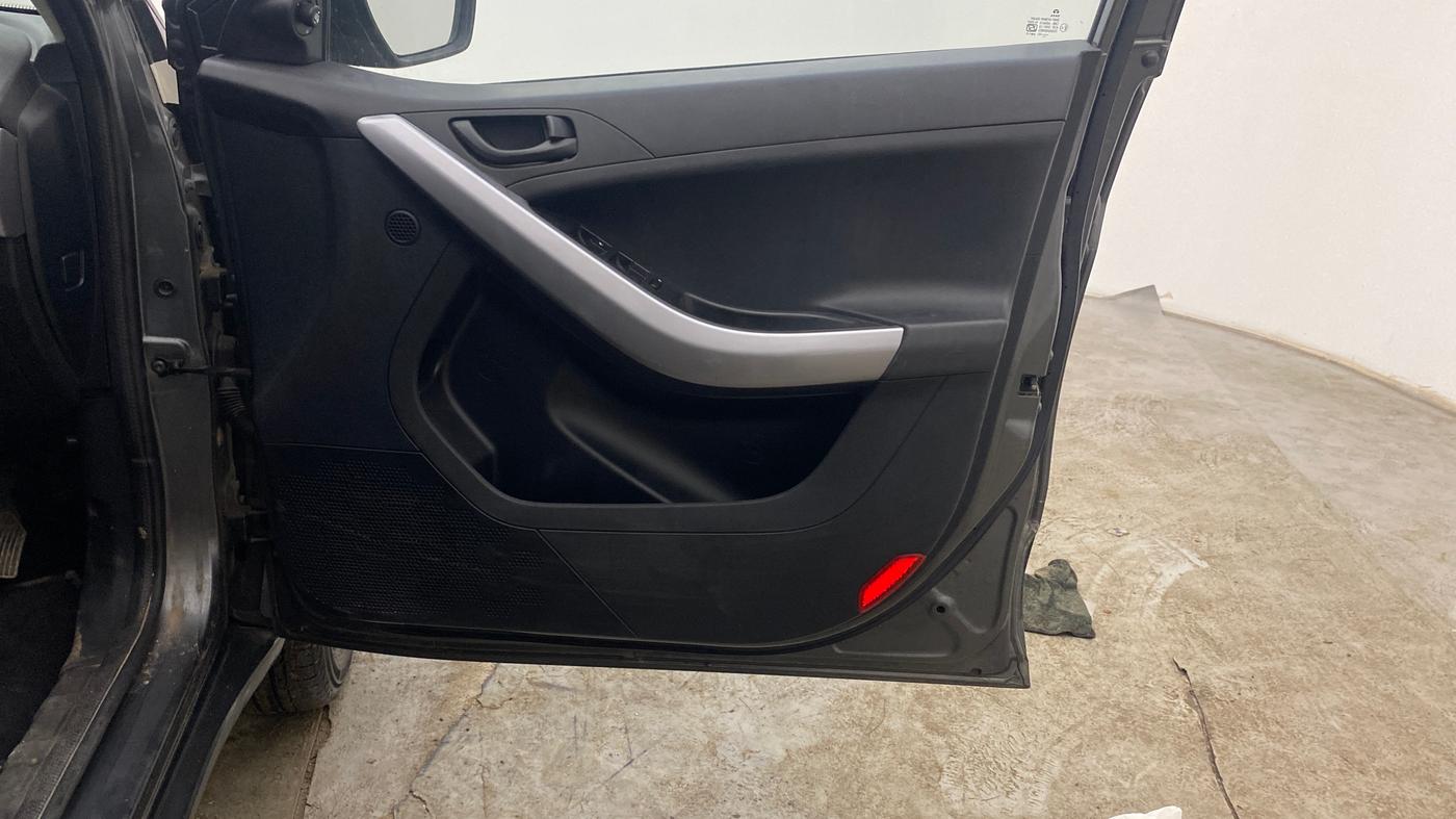 2022 Tata NEXON XM PETROL, Petrol, Manual, 31,075 km, Driver Side Door Panels Control