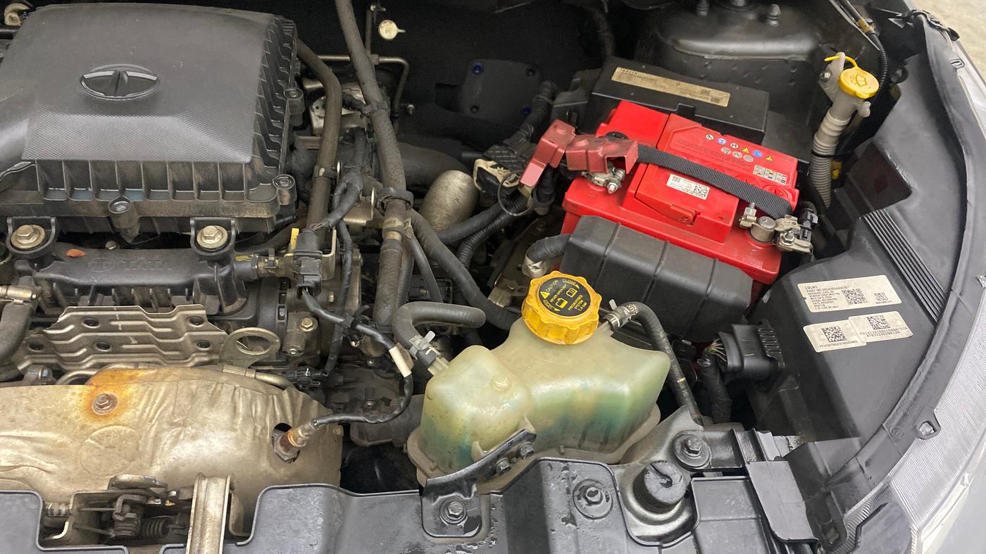 2022 Tata NEXON XM PETROL, Petrol, Manual, 31,075 km, Engine View - Left