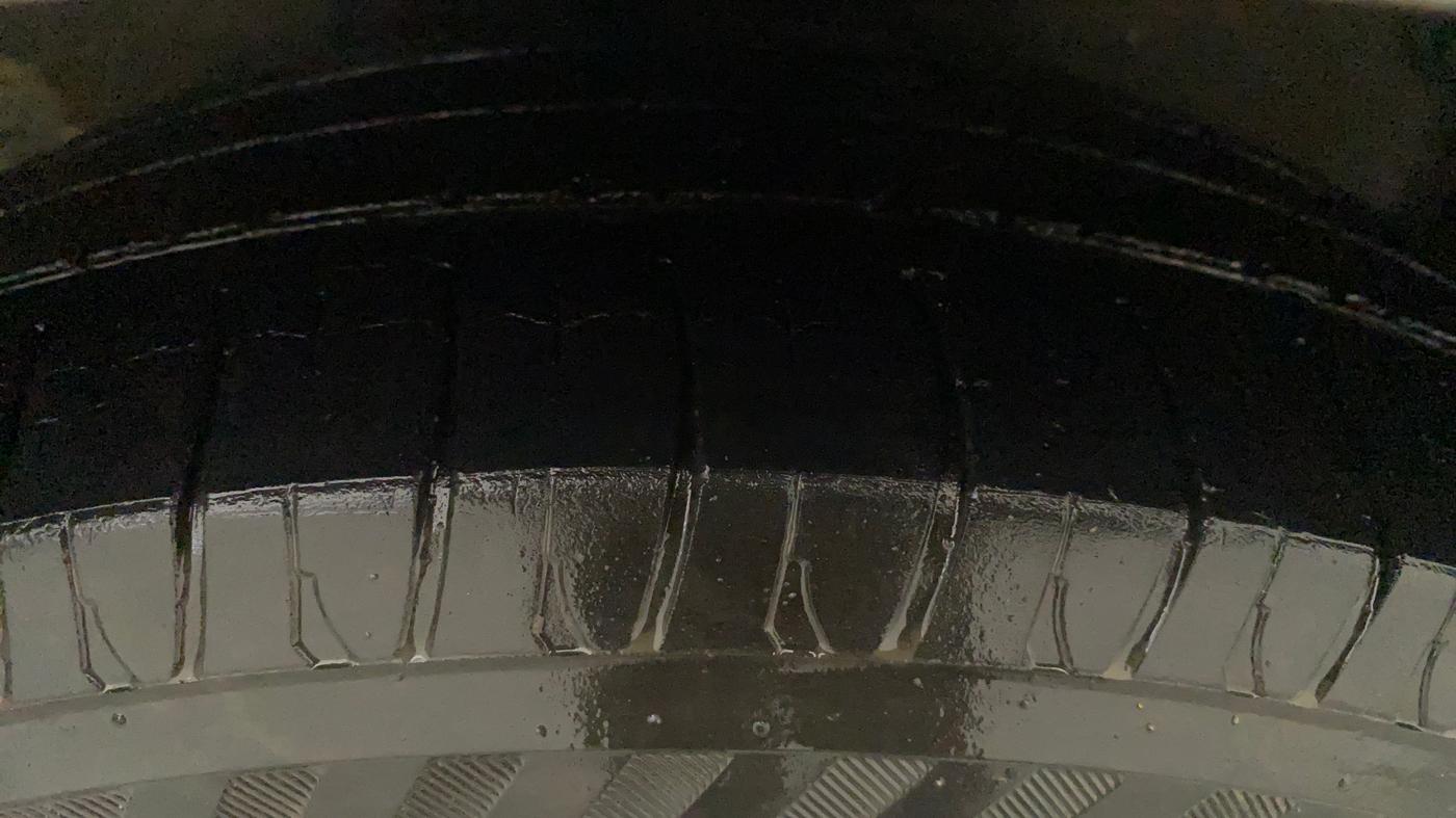 2017 Maruti Celerio VXI CNG, CNG, Manual, 74,159 km, Right Front Tyre Tread