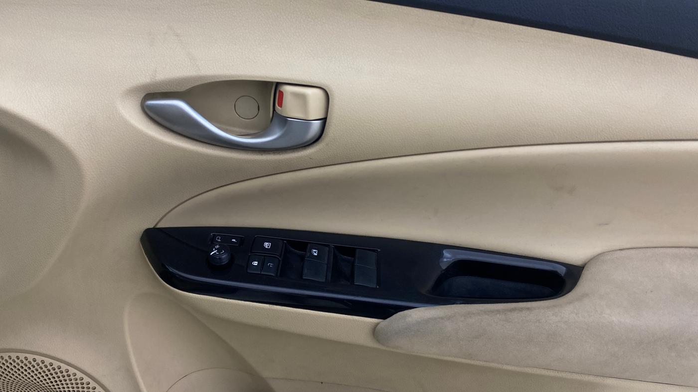 2018 Toyota YARIS G MT, Petrol, Manual, 56,678 km, Driver Side Door Panels Control
