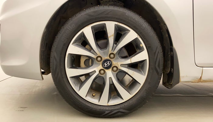2013 Hyundai Verna FLUIDIC 1.6 VTVT SX, Petrol, Manual, 1,05,111 km, Left Front Wheel