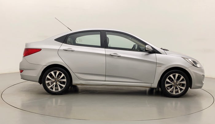 2013 Hyundai Verna FLUIDIC 1.6 VTVT SX, Petrol, Manual, 1,05,111 km, Right Side View
