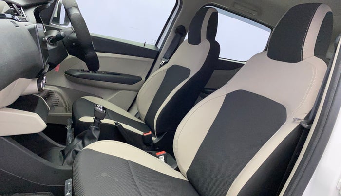 2020 Renault TRIBER RXT, Petrol, Manual, 17,598 km, Right Side Front Door Cabin