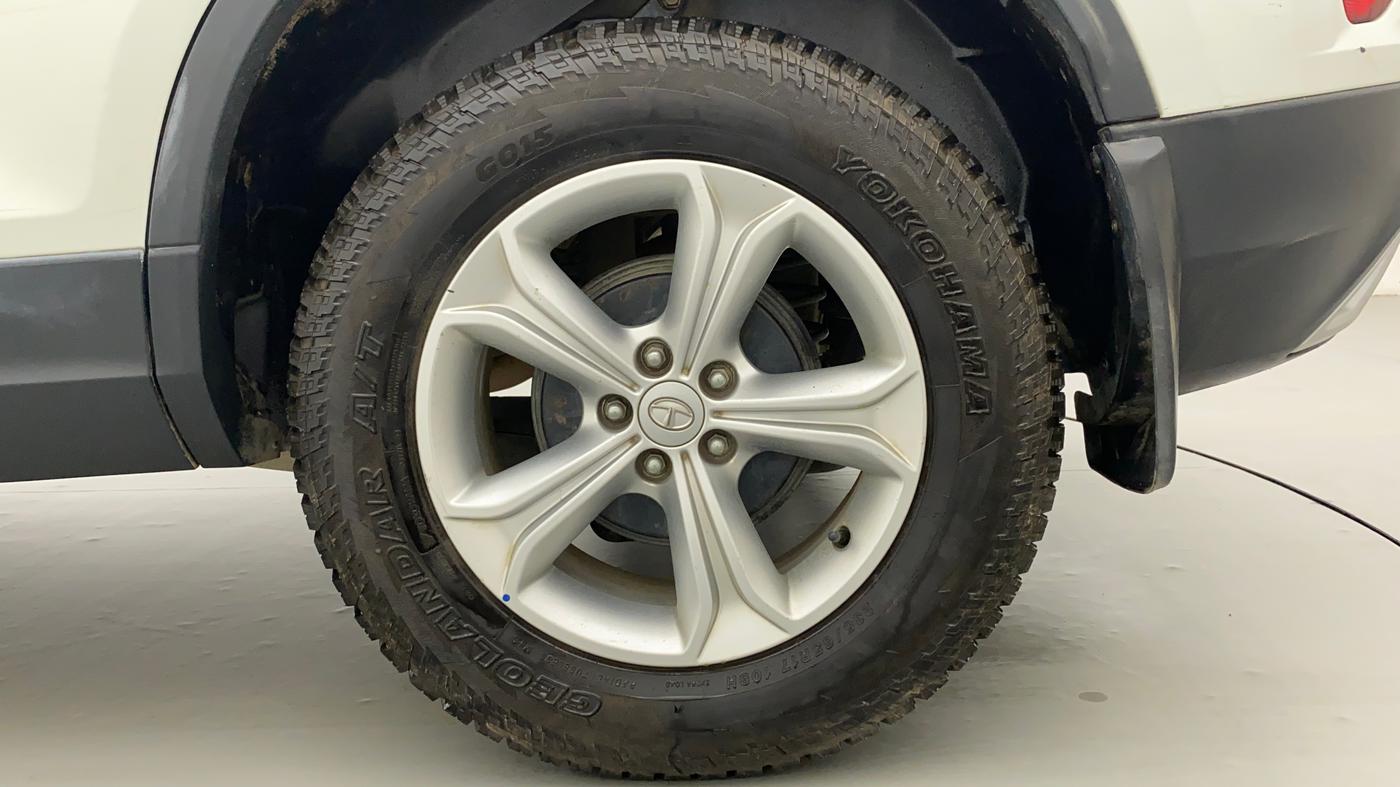 2019 Tata Harrier XZ 2.0L, Diesel, Manual, 72,077 km, Left Rear Wheel