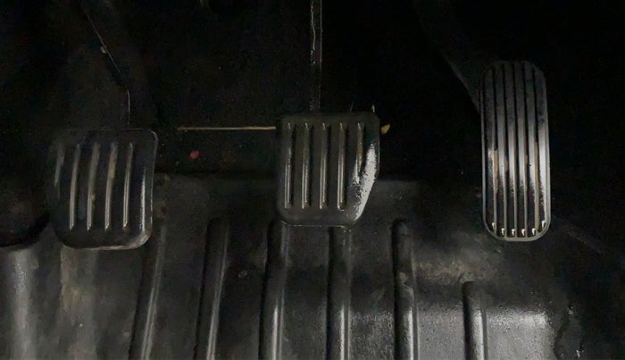 2019 Tata Harrier XZ 2.0L, Diesel, Manual, 72,077 km, Pedals